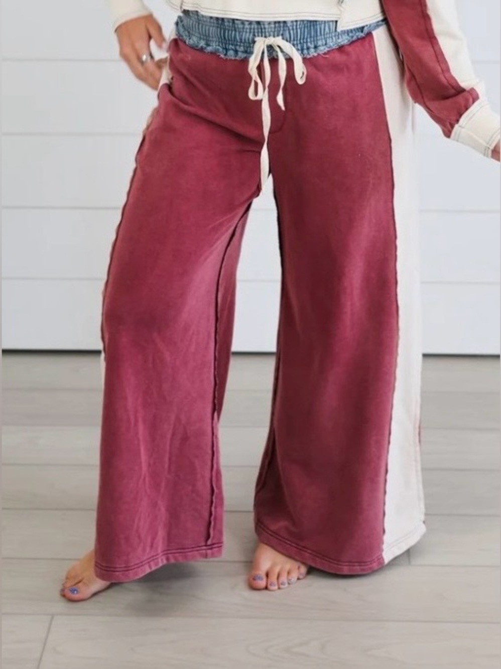 Wide-Leg Drawstring Sweatpants with Cream Side Stripes